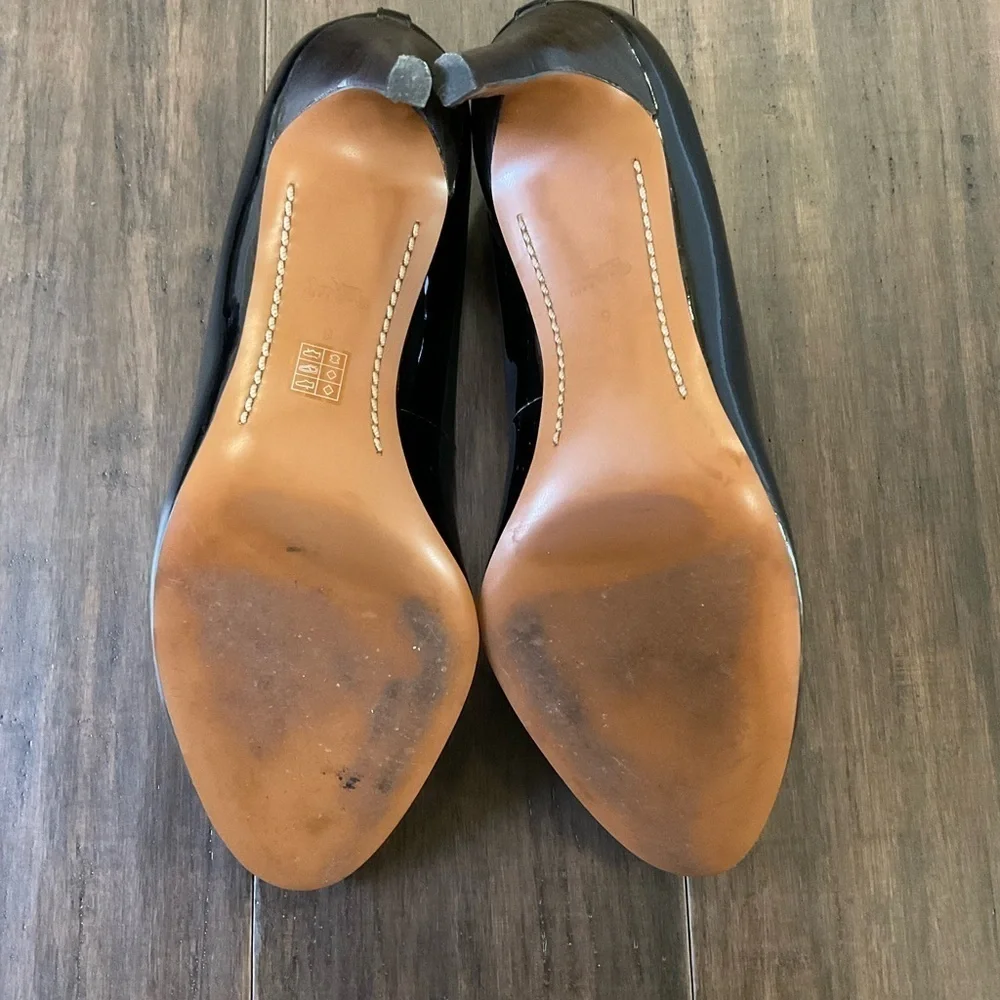 Coach Factory Black Patent Leather Almond Toe Career Pumps Size 9